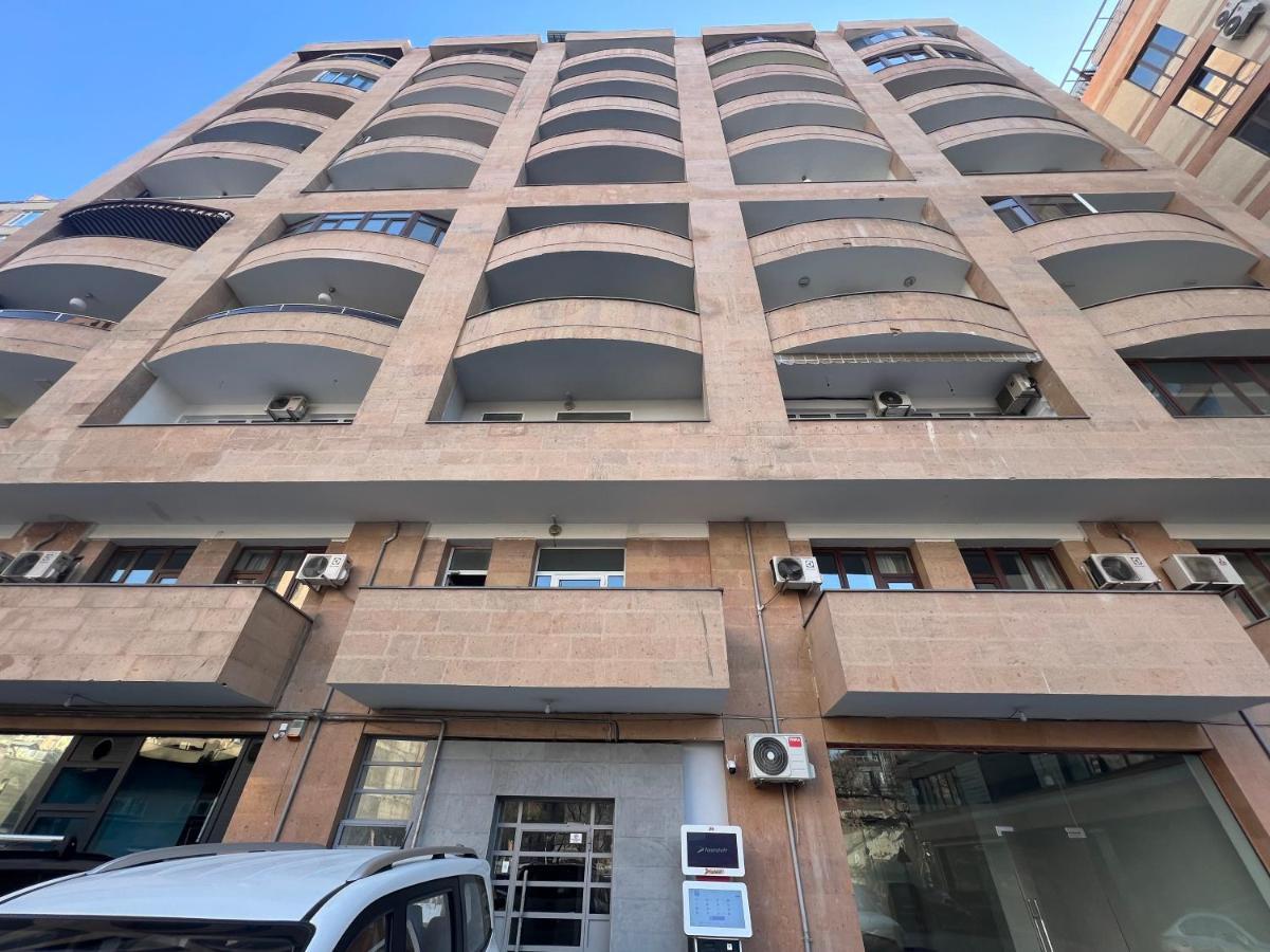 2 Bedrooms 2 Bathrooms Large And Lux Apartment Best Location 예레반 외부 사진