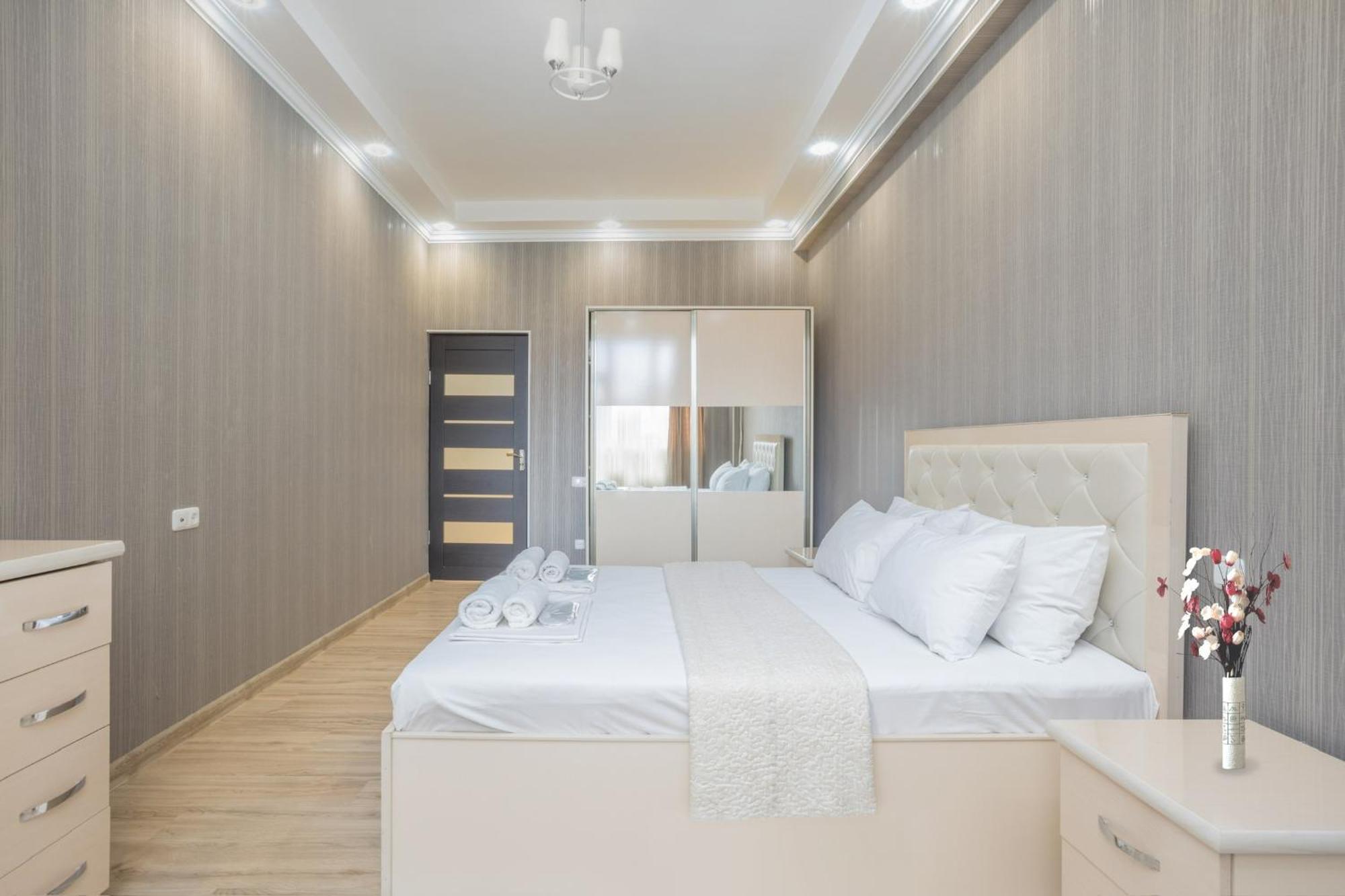2 Bedrooms 2 Bathrooms Large And Lux Apartment Best Location 예레반 외부 사진